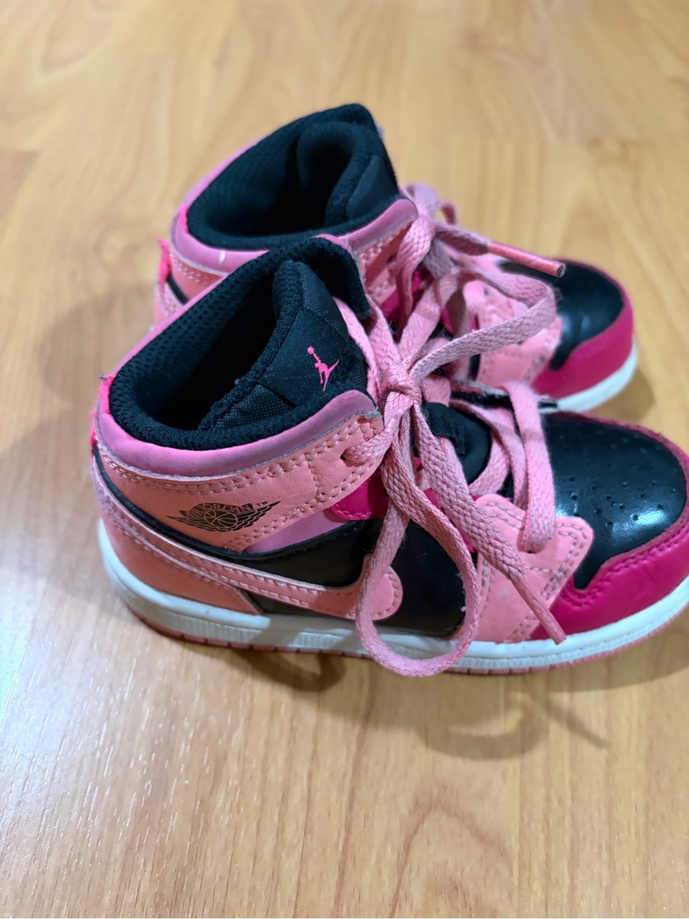 GOOD Jordan Nike Toddler Sneakers Black and Pink Size 8